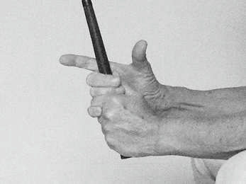 Illustration of a golf grip and fingers for choosing the right golf grips
